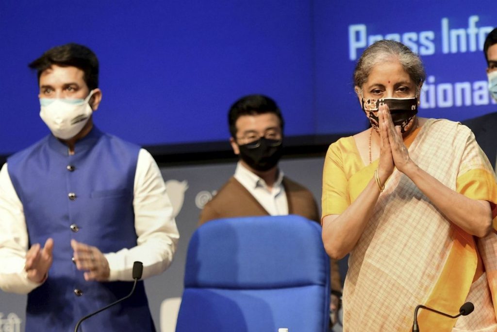 बजट के जरिये मध्य वर्ग की मदद चाहती है भाजपा