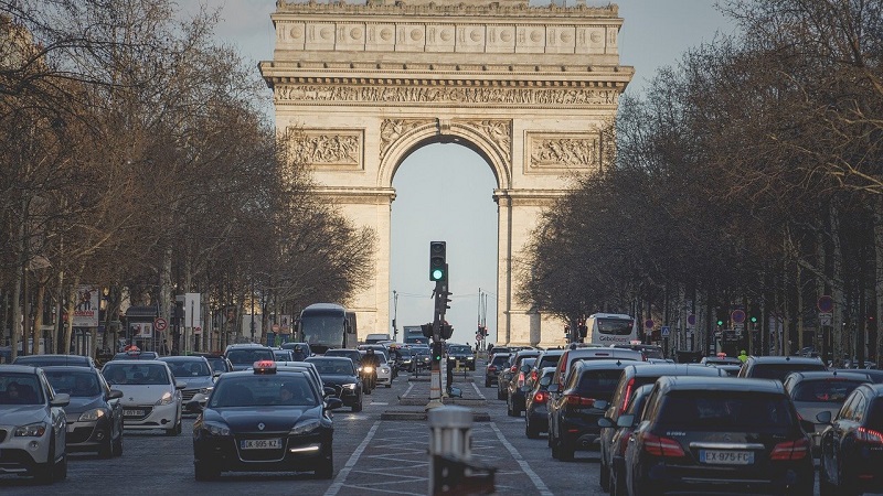 पेरिस की अदालत ने फ्रांस की सरकार को जलवायु परिवर्तन का दोषी माना