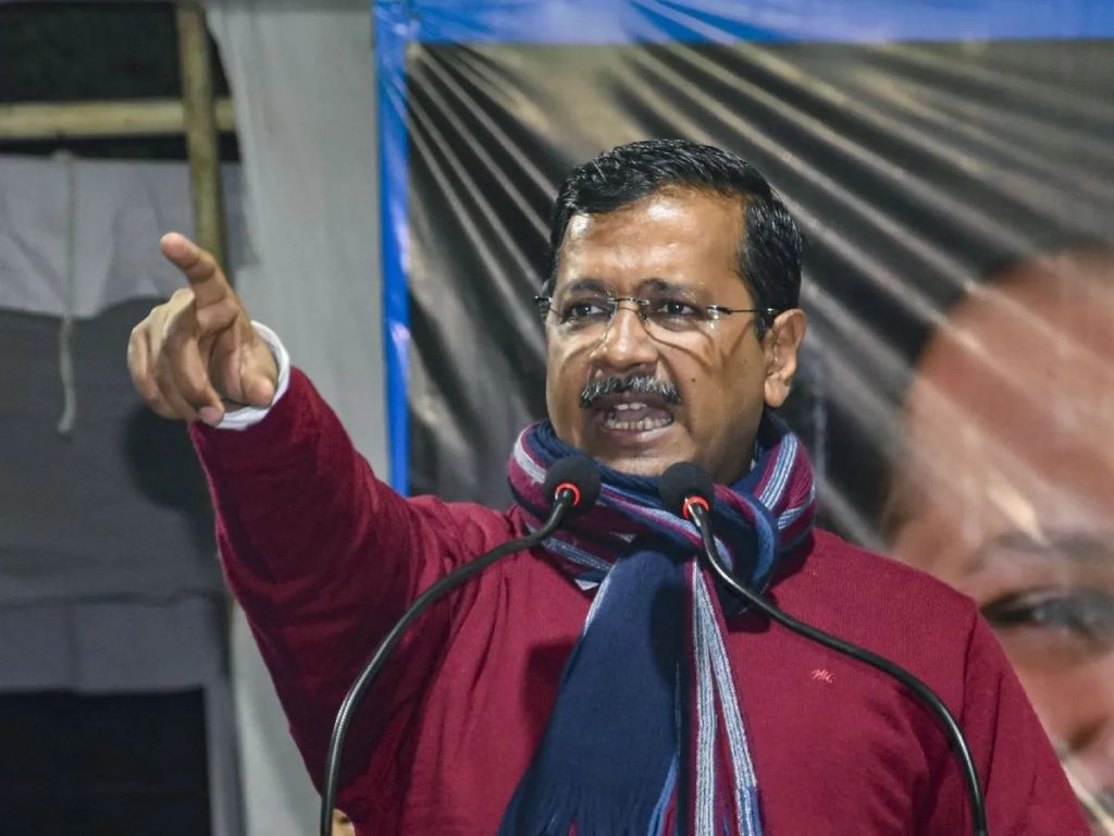 दिल्ली सरकार के स्कूलों में देशभक्ति पाठ्यक्रम